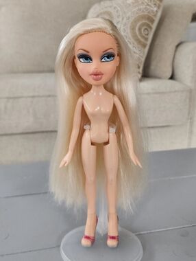 💋 MGA Bratz World Cloe's Room Cloe doll Long Hair Nude Lip